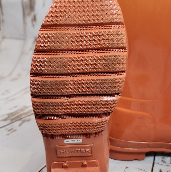 Hunter Yellow and Orange Ombre Rain Boots - Picture 5 of 5